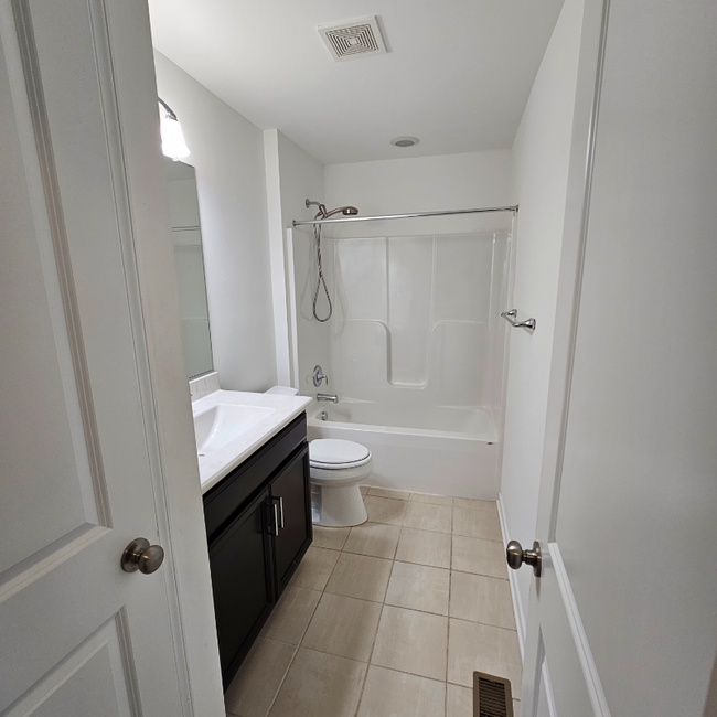 Building Photo - 4505 Hayloft Ct