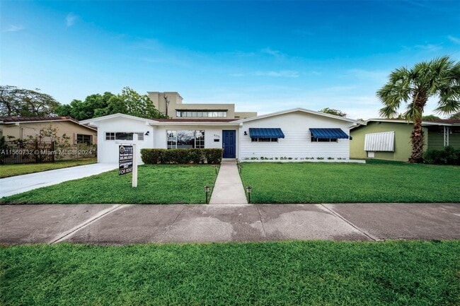 Building Photo - 8275 SW 41st St