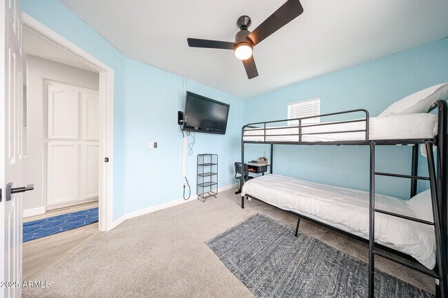 Building Photo - 3902 E Rosemonte Dr