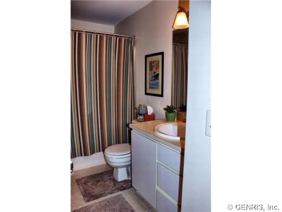 Main Bath - 1174 Cunningham Dr