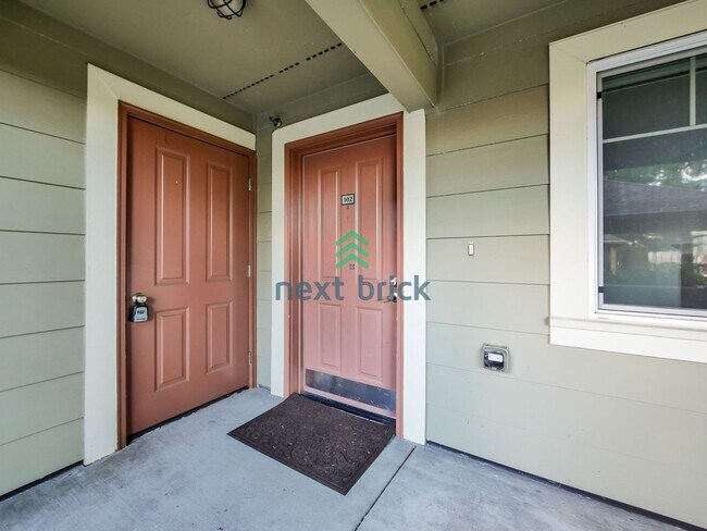 Building Photo - Charming 2 Bedroom 2 Bathroom Near Totem L...
