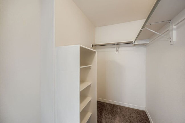 Building Photo - 504 Pyrite Terrace