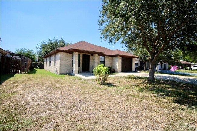 Building Photo - 5834 S 28th Ln