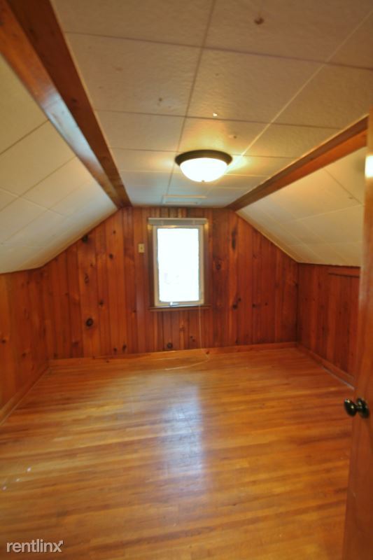 Building Photo - 4 br, 1 bath House - 300 21st Street SW