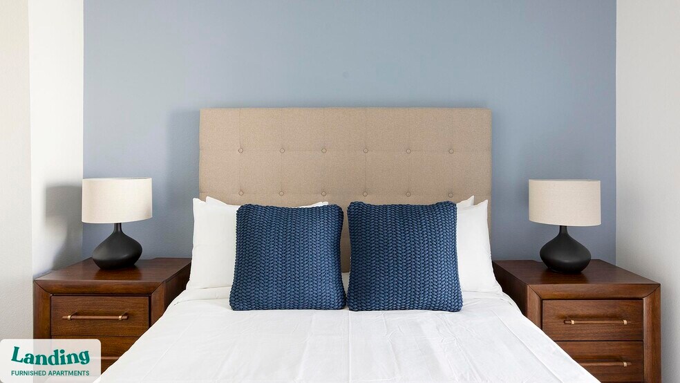 Building Photo - 2705 N Rancho Dr