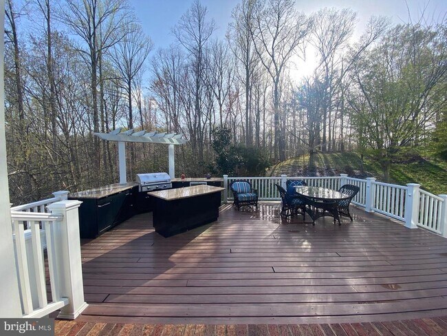 Building Photo - 2163 Potomac River Blvd