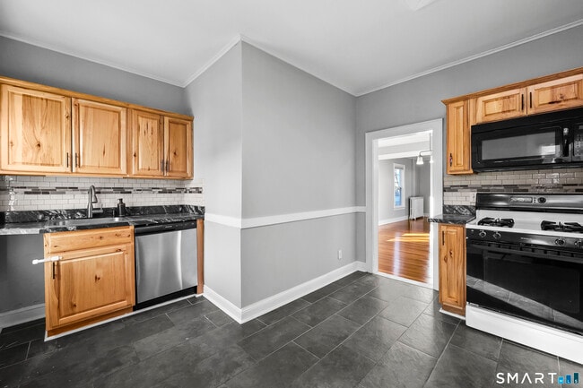 Building Photo - 59 Grand St