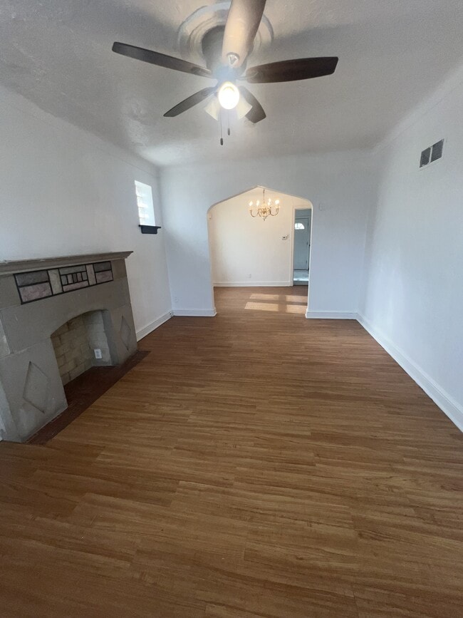 Building Photo - 8955 Mayfield Ct