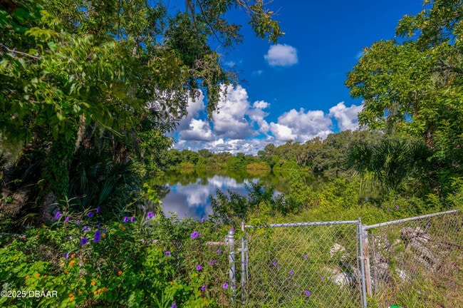 Building Photo - 416 Margie Ln