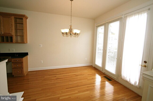 Building Photo - 43704 Burning Sands Terrace