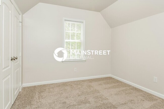 Building Photo - 3 Bedroom Pet-Friendly Home in WINSTON SAL...