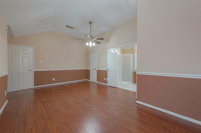 Building Photo - 2919 Pepperwood Dr