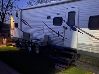 Building Photo - 8875 Calle De Brazito