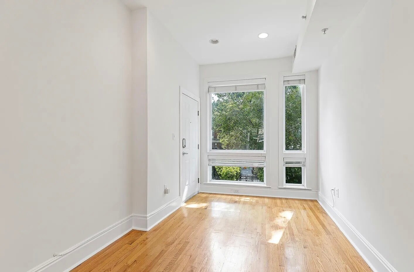 Building Photo - 2212 11th St NW