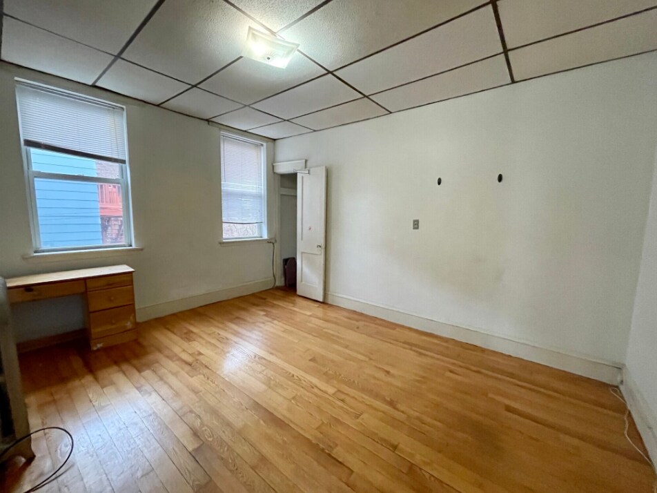 Building Photo - 16 Copenger St
