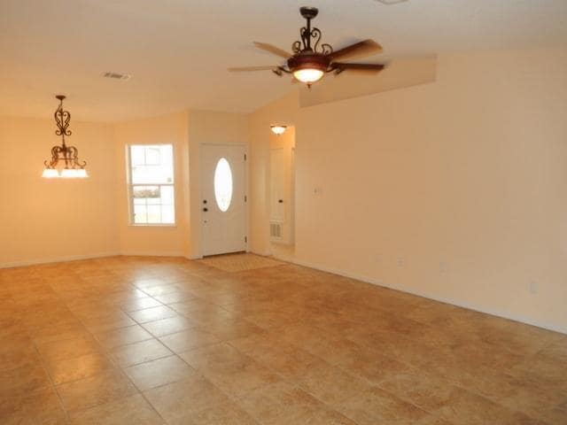 Building Photo - 9 Stowe Rd