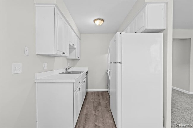 Building Photo - 162 Princeton Dr