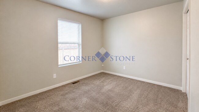 Building Photo - $500 OFF FIRST MONTHS RENT! MOVE IN TODAY!