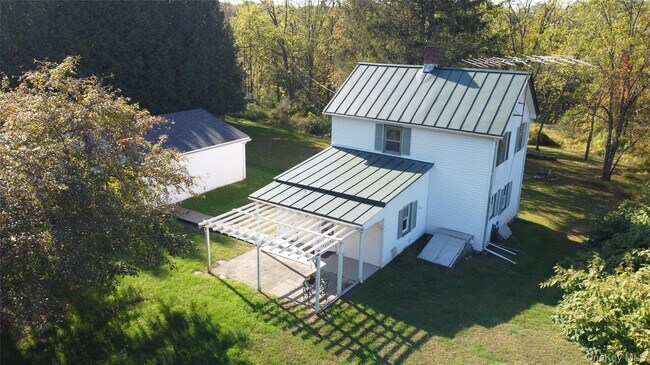 Primary Photo - 265 Maybrook Rd