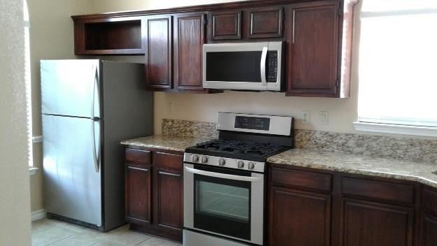 Building Photo - 4748 Bracken Dr