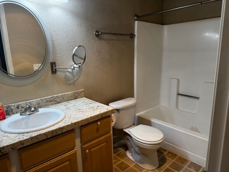 Primary Photo - 9530 SW 146th Ter