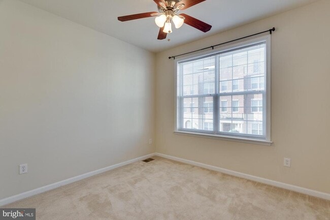 Building Photo - 22720 Beacon Crest Terrace