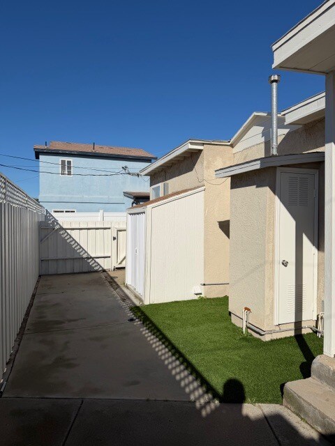 Building Photo - 1268 Georgia St