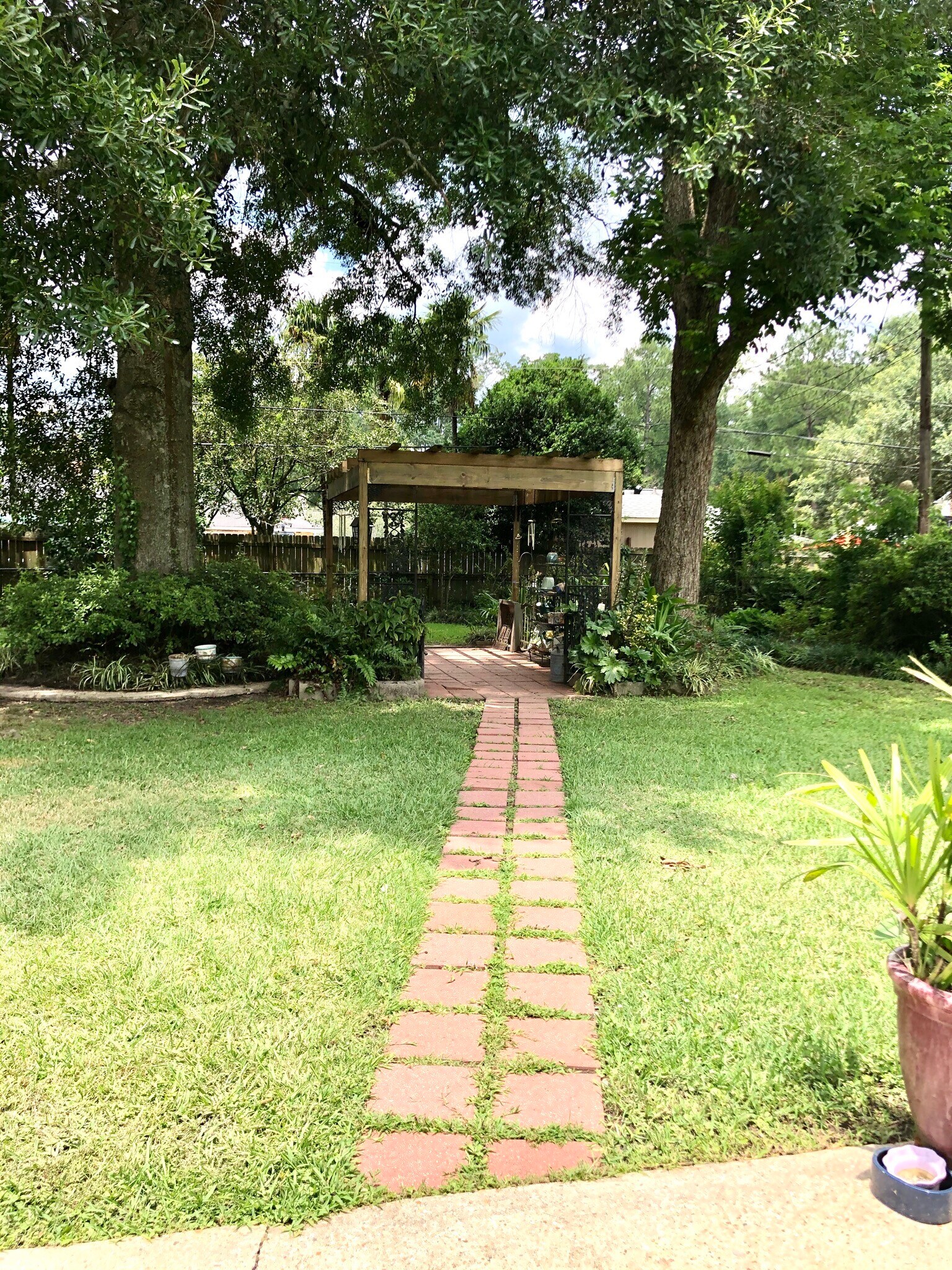 Backyard and gazebo - 343 Huntington Dr