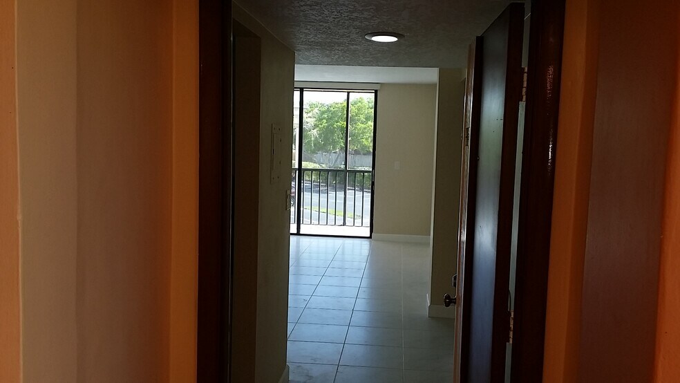 Unit Entrance - 8520 SW 133rd Avenue Rd