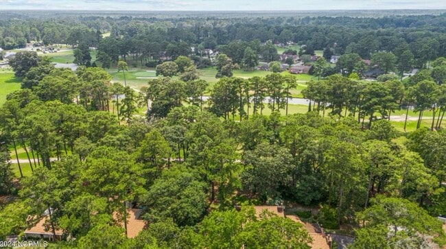 Building Photo - Exquisite One Level Townhome Quarterdeck Townes 2x2 Riverbend