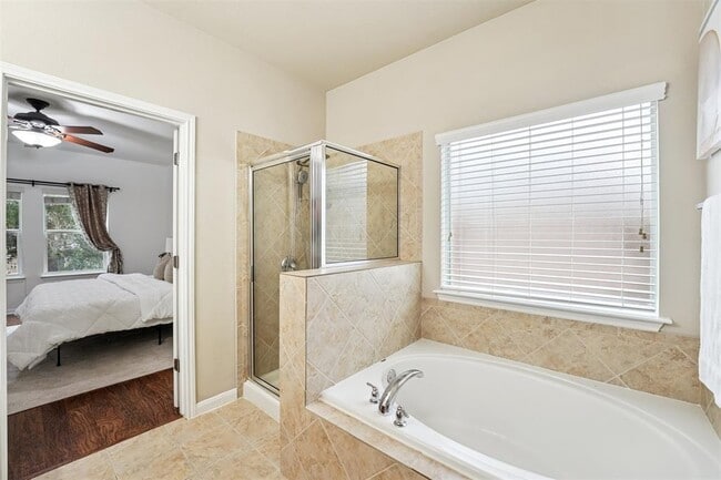 Building Photo - 4212 Pasada Ln