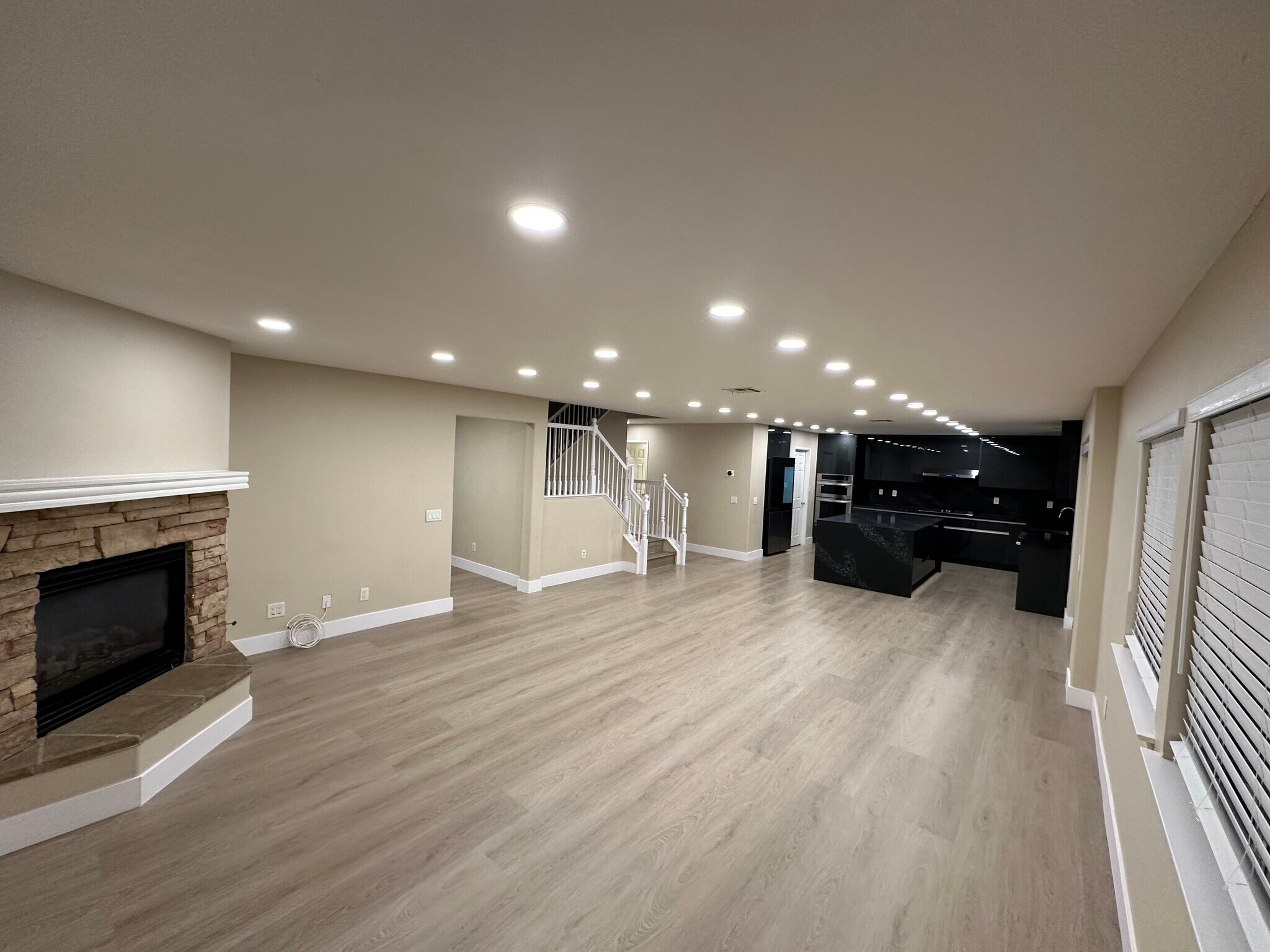 Building Photo - 32654 Via Perales
