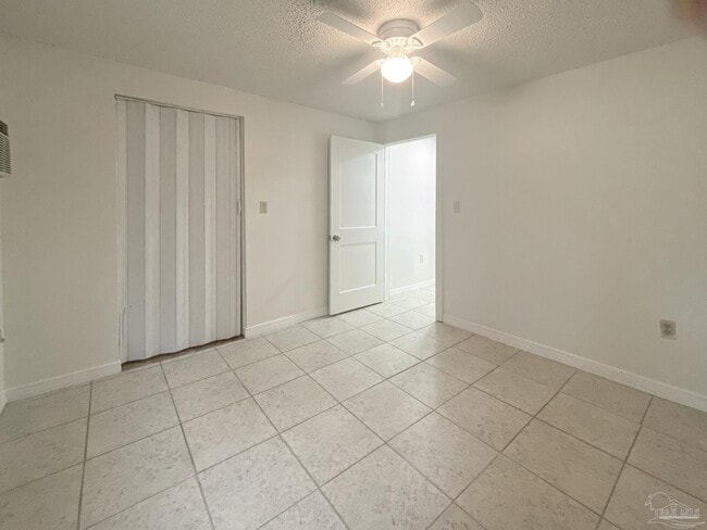Building Photo - 5771 Coronada Blvd