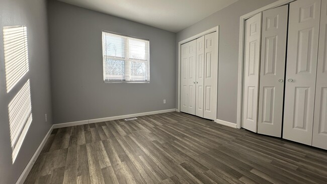 Building Photo - 939 Legion Dr