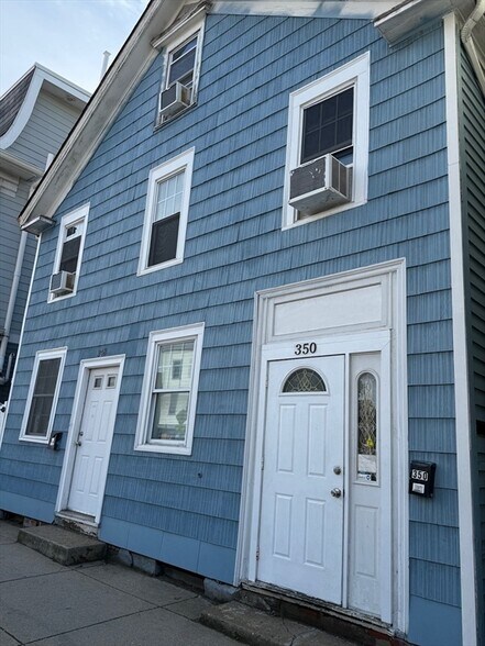 Building Photo - 350 Dorchester St