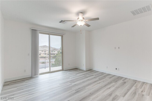 Building Photo - 12333 Silvana St