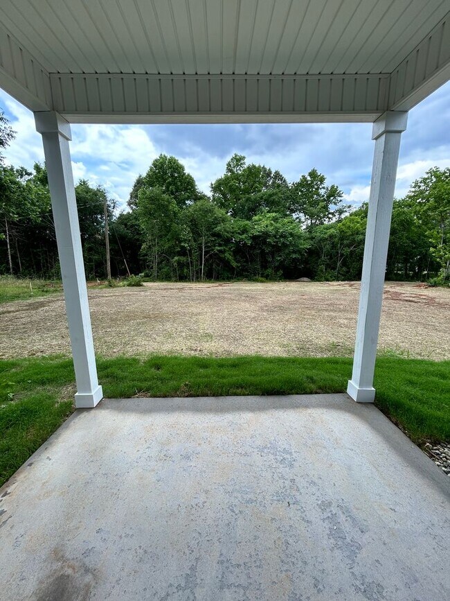 Building Photo - BRAND NEW Ringgold GA Home | 3 Beds, 2.5 Baths, 2.5 Car Garage
