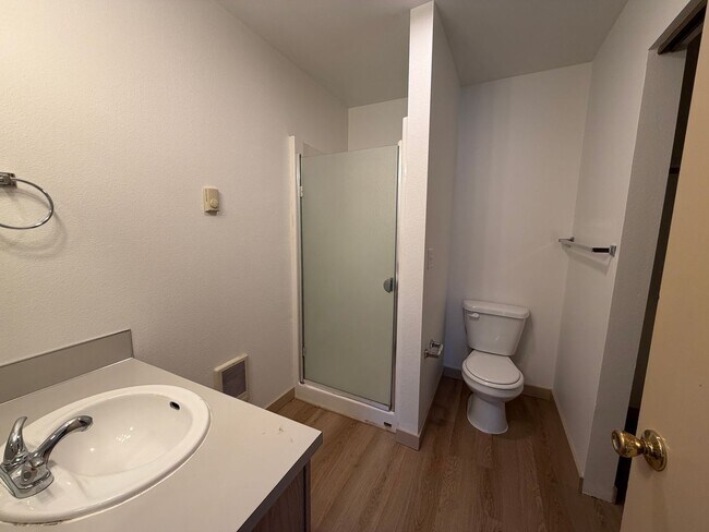 Building Photo - 112