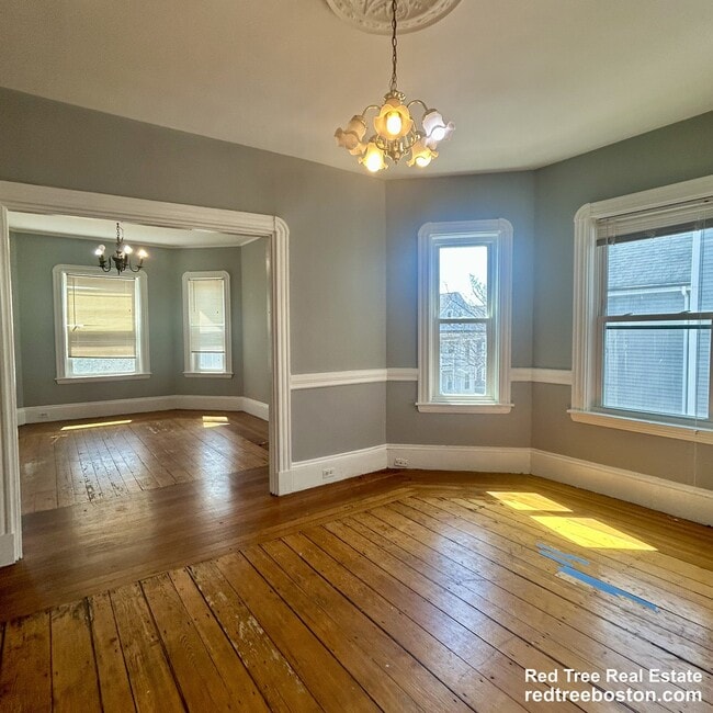 Building Photo - 29 Victoria St