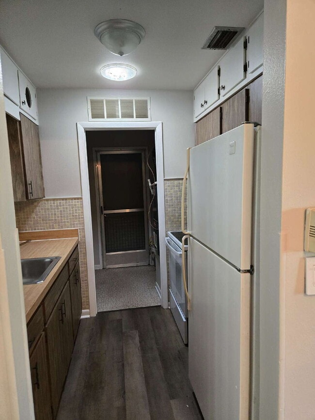 Primary Photo - "Charming 2-Bed