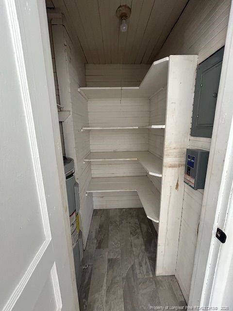 Building Photo - 1007 E 9th St