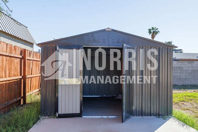 Building Photo - Great Home With NO HOA