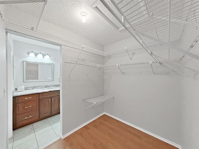 Building Photo - 878 Rustic Oaks Dr