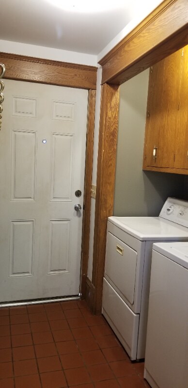 Building Photo - 2410 University Ave NE