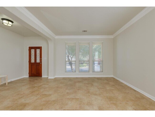 Building Photo - 12012 Bryony Dr