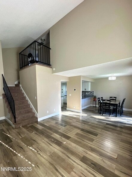 Building Photo - 1725 Catham Ln