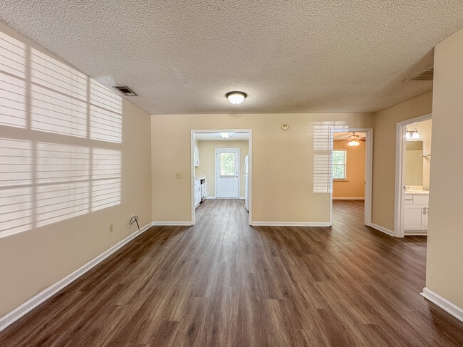 Building Photo - 27B Pate Pl