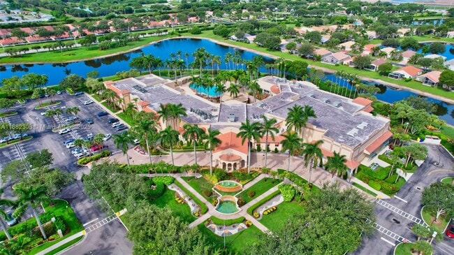 Building Photo - 5938 Crystal Shores Dr