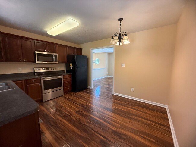 Building Photo - 108 Judd Ct