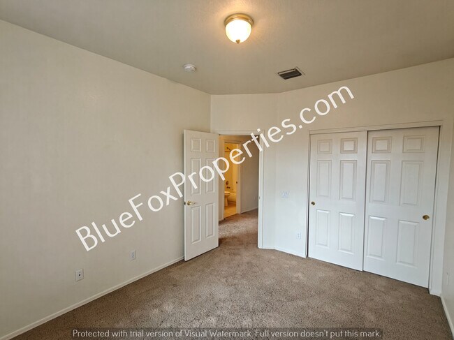 Building Photo - 7600 W Summer Sky Dr